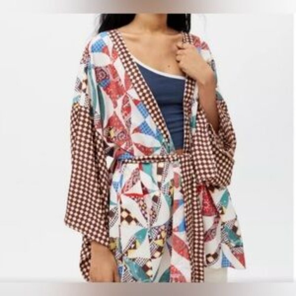 Urban Outfitters Exclusive Willow Patchwork Kimono Sleeve Robe OS